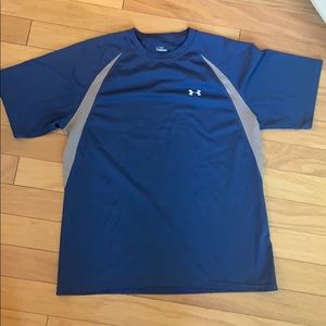 Under Armour T-shirt